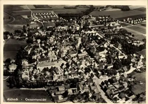 Ak Aichach in Schwaben, Luftaufnahme, Gesamtansicht von   Architektur