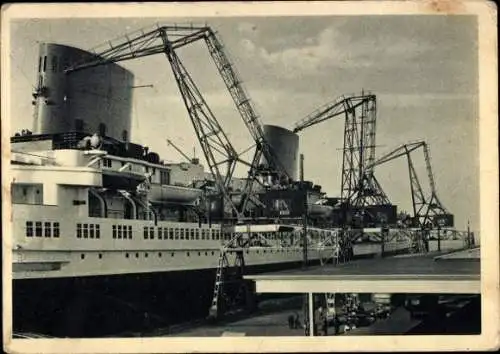Ak Wesermünde Bremerhaven, Schnelldampfer Europa am Columbus-Pier