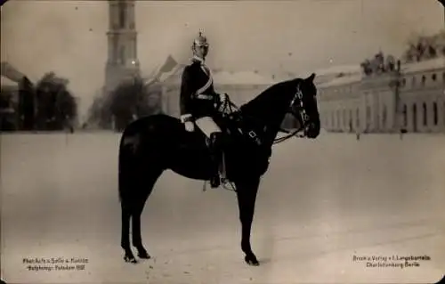 Ak Potsdam, Kronprinz Wilhelm von Preußen, in Uniform auf einem Pferd