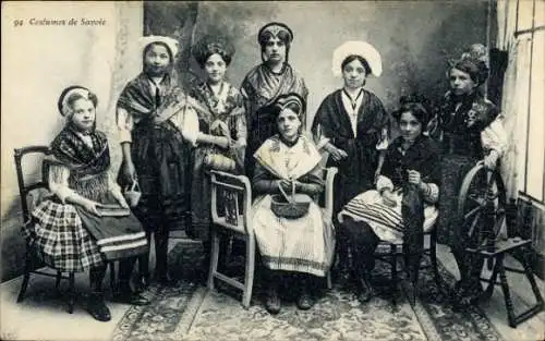 Ak Gruppenportrait, Kinder in Tracht