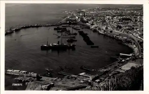 Ak Puerto de la Cruz Tenerife Teneriffa Kanarische Inseln,  Hafenansicht, Schiffe im Wasser, eine