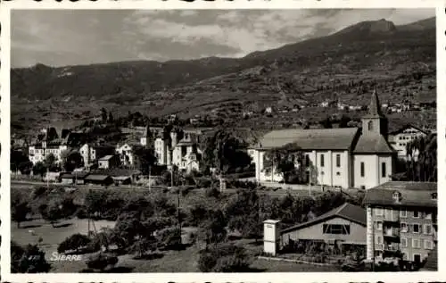 Ak Sierre Kanton Wallis, Gesamtansicht, Kirche