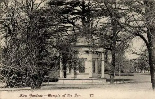 Ak Kew London Borough of Richmond upon Thames,  Temple of the Sun, Pavillon, Bäume