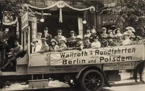 Foto Ak Berlin Mitte, Wallroth's Rundfahrten, Unter den Linden 50, Restaurant Dressel