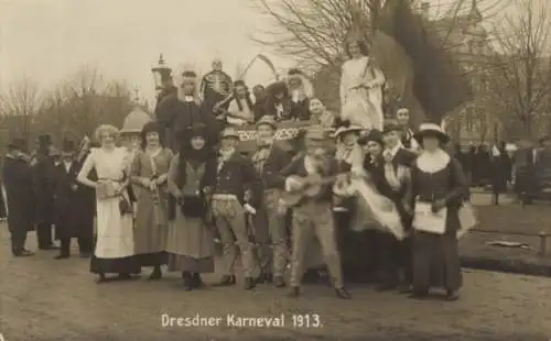 Ak Dresden, Dresdner Karneval 1913, Universität Dresden wird zu Grabe getragen