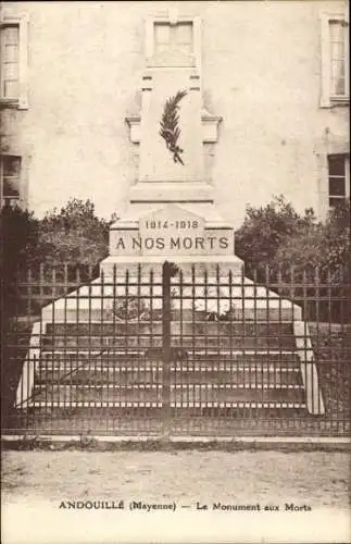 Ak Andouille, Le Monument aux Morts
