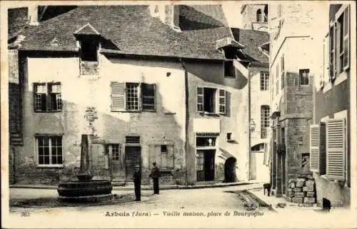 Ak  Arbois Jura, Place de Bourgogne