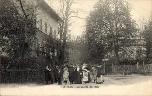 Ak Robinson Hauts de Seine, Gruppe von Menschen, Bäume, Gebäude, Straße