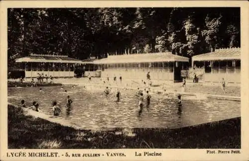 Ak Vanves Hauts de Seine, Schwimmbad, Lycée Michelet,
