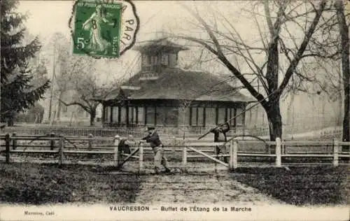 Ak Vaucresson Hauts de Seine, Buffet de l'Etang de la Marche, s Gebäude, Cafe, Umgeben von Bäumen