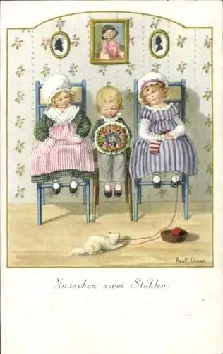 Künstler Ak Ebner, Pauli, Zwischen zwei Stühlen, Katze spielt mit Wollknäuel, Junge, zwei Mädchen