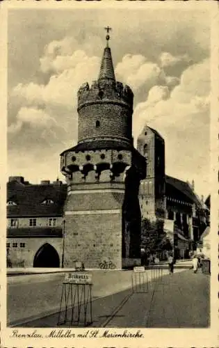 Ak Prenzlau in der Uckermark, Mittelter mit St. Marienkirche, Briketts, r Turm