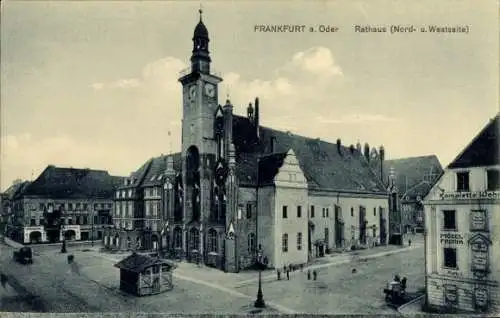 Ak Frankfurt an der Oder, Rathaus, Nord- und Westseite,  Architektur, Stadtansicht