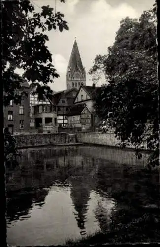 Ak Soest in Westfalen, Blick auf Häuser und Kirche am Mühlenteich, alte Stadt, St. Patrokli