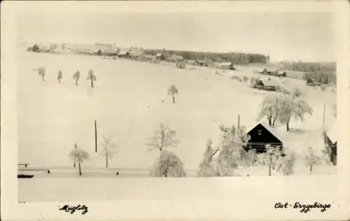 Ak Müglitz Altenberg im Erzgebirge, Schneelandschaft, Häuser, Bäume, ländliche Idylle, winterlich