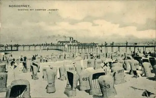 Ak Nordseebad Norderney Ostfriesland, Seesteg, Dampfer "Kaiser", Strandkörbe