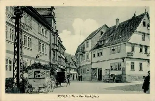 Ak Ruhla in Thüringen, Marktplatz, Hotel Faurant,  Gebäude, Straßenansicht