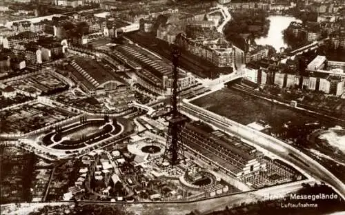 Ak Berlin Charlottenburg Westend, Messegelände, Funkturm, Fliegeraufnahme
