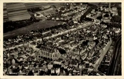 Ak Friedberg in Hessen, Luftaufnahme von   Gebäude, Stadtansicht