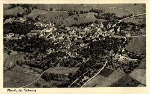 Ak Backnang in Württemberg, Luftaufnahme des Dorfes, viele Gebäude, ländliche Umgebung, Schwarz-W