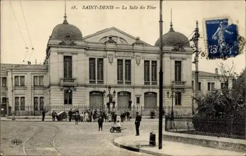Ak Saint-Denis Seine-Saint-Denis, La Salle des Fetes