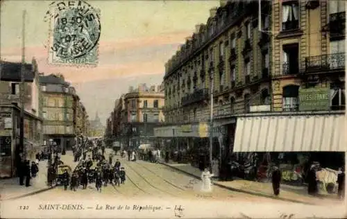 Ak Saint Denis Seine Saint Denis, La Rue de la Republique