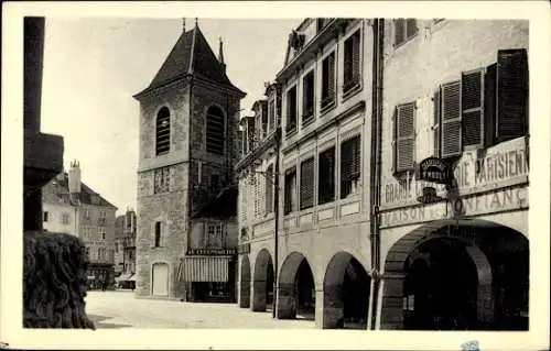 Ak Lons le Saunier CPA 39, Beffroi, Rue des arcades