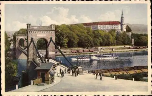 Ak Děčín Tetschen an der Elbe Region Aussig, Kettenbrücke, Schloss, Fluss, Dienstfahrzeuge, Wande