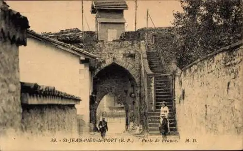 CPA Saint Jean Pied de Port Pyrénées Atlantiques, Porte de France