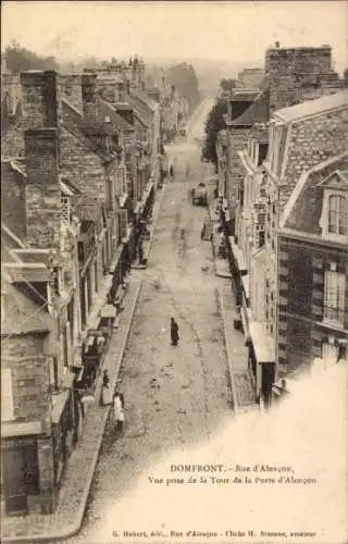 Ak Domfront Orne, Rue d'Alençon