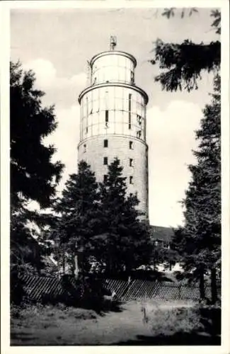 Ak Brotterode in Thüringen, Großer Inselsberg, Aussichtsturm, Thüringer Wald, Bäume im Vordergrun