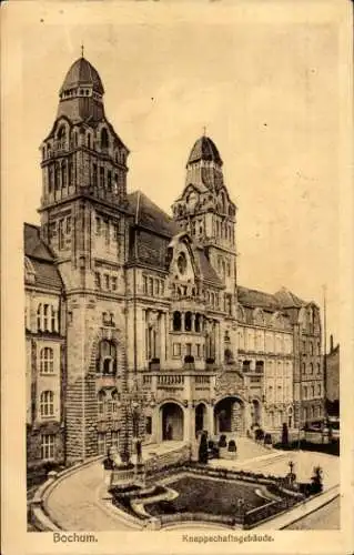 Ak Bochum im Ruhrgebiet, Stadtansicht, Knappschaftsgebäude,  Architektur