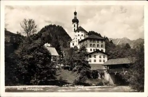 Ak Tschagguns in Vorarlberg, Berglandschaft, Kirche, Gebäude, Fluss
