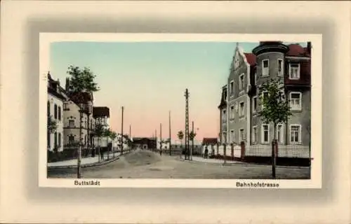 Ak Buttstädt in Thüringen, Farbige Darstellung einer Straße, Häuser, Abenddämmerung