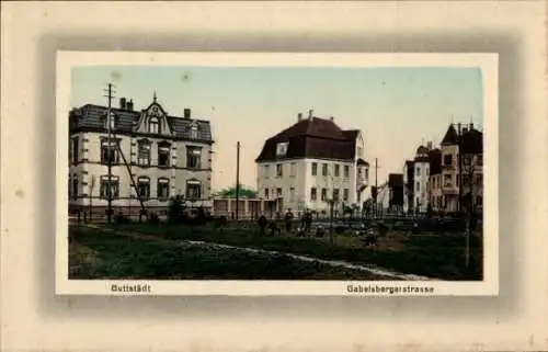 Ak Buttstädt in Thüringen,  Gabelsbergerstraße, Häuservorstellungen, grüne Flächen