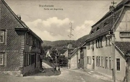 Ak Bleicherode am Harz, Straße, Häuser, Wolken, Angerberg