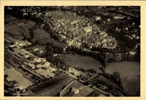 Ak Mellrichstadt in Unterfranken, Luftaufnahme, Stadtansicht, Häuser, Felder, Wald, Landschaft