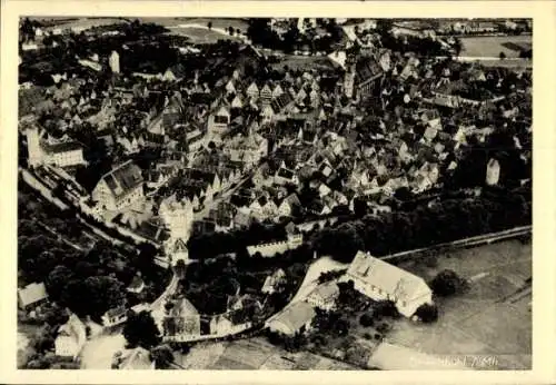 Ak Dinkelsbühl in Mittelfranken, Luftaufnahme von  Altstadt, zahlreichen Dächern