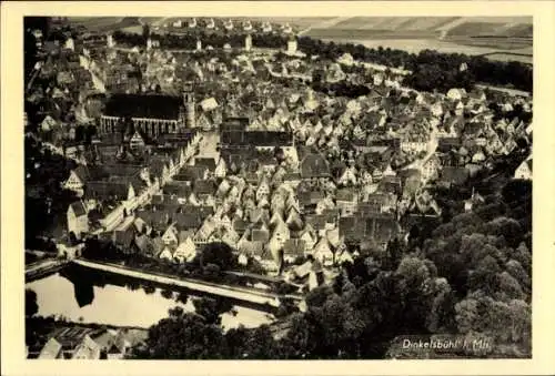 Ak Dinkelsbühl in Mittelfranken, Luftaufnahme von   Gebäude, Stadtansicht