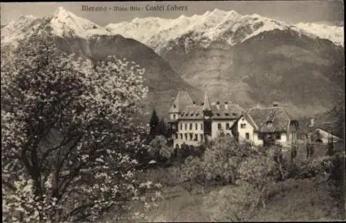 Ak Labers Meran Merano Südtirol, Schloss Labers, Berglandschaft, Castel Labers, blühende Bäume, S