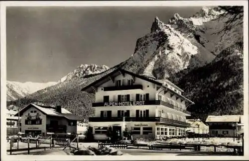 Ak Mittenwald in Oberbayern, Alpen-Hotel Erdt, Berge, Winterlandschaft