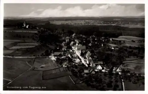 Ak Hohenberg in Niederösterreich, Luftaufnahme von  ländliche Architektur, schöne Landschaft