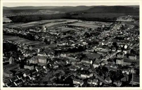 Ak Schüren St. Ingbert im Saarland, Luftaufnahme von  Stadtansicht, Kirchen, Landschaft