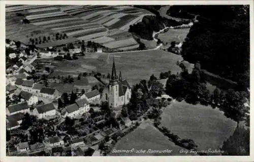 Ak Nonnweiler Saarland, Luftaufnahme  Kirche, Felder, Seen, Landschaft
