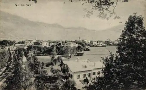 Ak Zell am See in Salzburg, Panoramaansicht, See, Berge, Stadtansicht