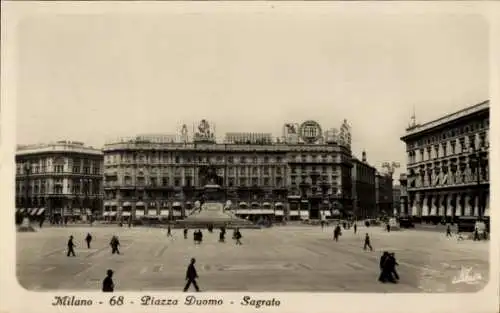 Ak Milano Mailand Lombardia, Piazza Duomo, Sagrato, 68