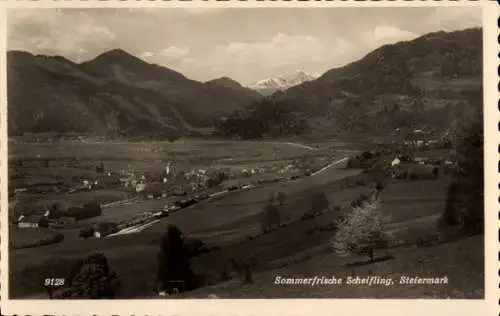 Ak Scheifling Steiermark, Berglandschaft, grünes Tal, kleine Ortschaft, schneebedeckte Berge