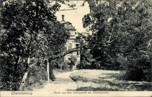 Ak Berlin Charlottenburg, Schlosspark, Theehäuschen, Bäume, Weg