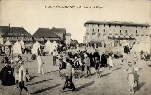 Ak St. Jean de Monts Vendée, Arrivée à la Plage, Strand, Hotel de la Plage