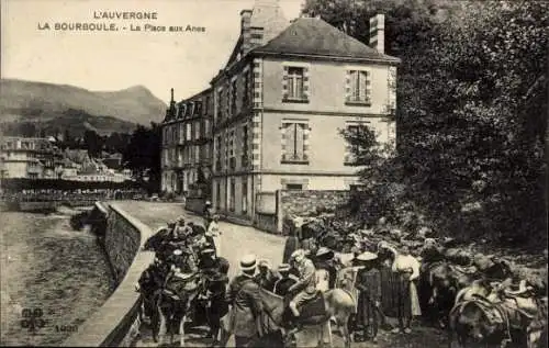 Ak La Bourboule Puy-de-Dôme, Historische Gebäude, Fluss, Pferde, Menschen, Berglandschaft